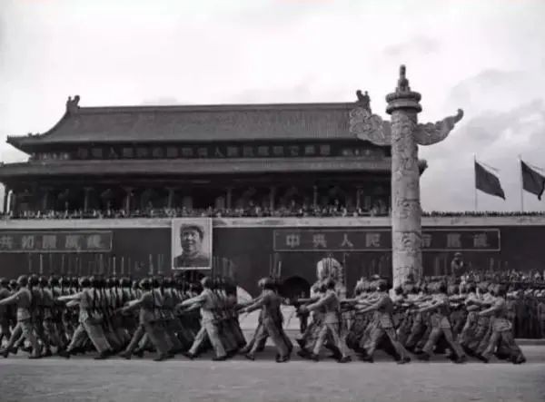 国庆节 | 喜迎国庆，一起回顾国庆阅兵！